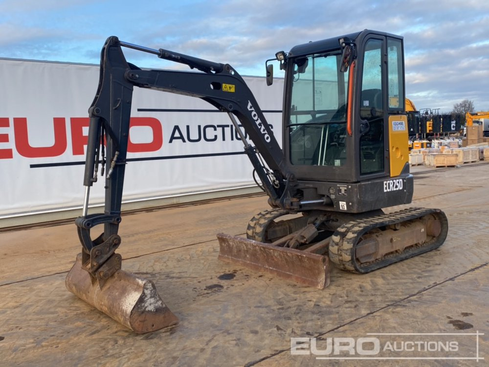 2019 Volvo ECR25D - Mini pelle: photos 1 2019 Volvo ECR25D - Mini pelle: photos 1