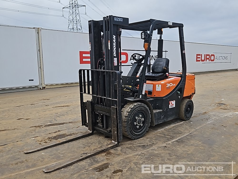2020 Doosan D30GP - Chariot élévateur: photos 1 2020 Doosan D30GP - Chariot élévateur: photos 1