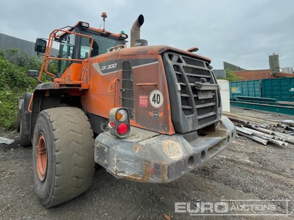 2020 Doosan DL300-5 - Chargeuse sur pneus: photos 2 2020 Doosan DL300-5 - Chargeuse sur pneus: photos 2