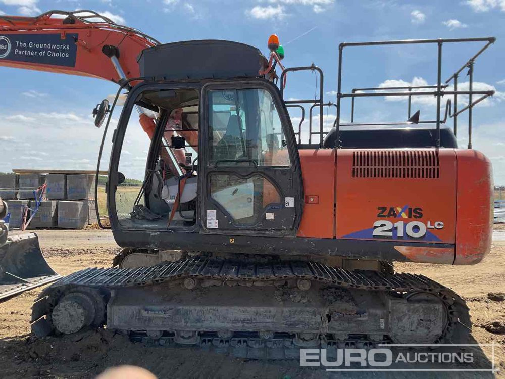 2020 Hitachi ZX210LC-6 - Pelle sur chenille: photos 2 2020 Hitachi ZX210LC-6 - Pelle sur chenille: photos 2