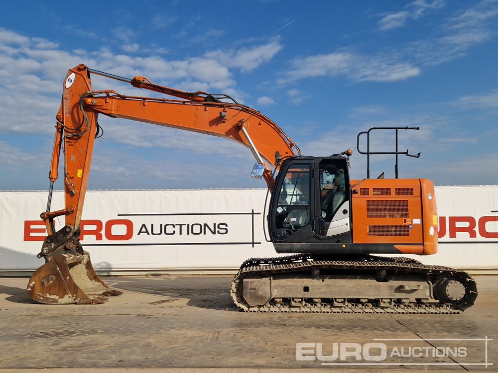 2020 Hitachi ZX225USRLC-6 - Pelle sur chenille: photos 2 2020 Hitachi ZX225USRLC-6 - Pelle sur chenille: photos 2