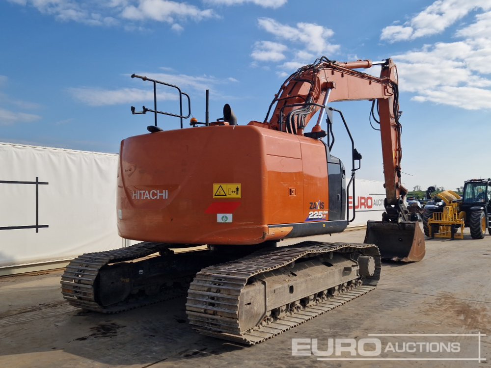 2020 Hitachi ZX225USRLC-6 - Pelle sur chenille: photos 5 2020 Hitachi ZX225USRLC-6 - Pelle sur chenille: photos 5