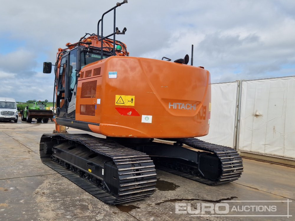 2020 Hitachi ZX225USRLC-6 - Pelle sur chenille: photos 3 2020 Hitachi ZX225USRLC-6 - Pelle sur chenille: photos 3