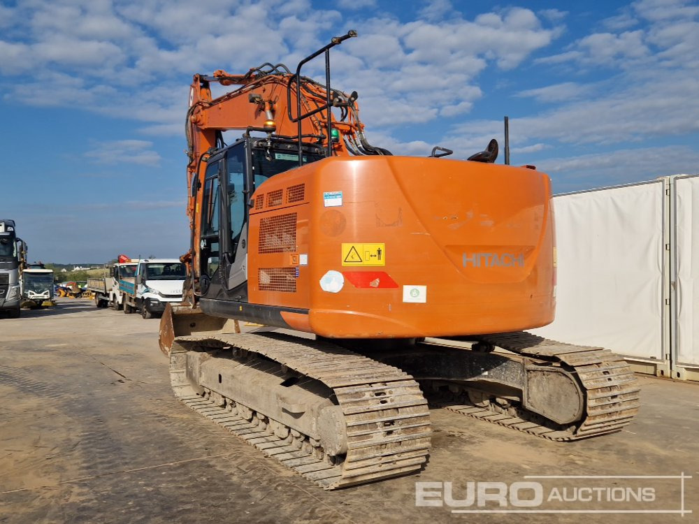 2020 Hitachi ZX225USRLC-6 - Pelle sur chenille: photos 3 2020 Hitachi ZX225USRLC-6 - Pelle sur chenille: photos 3