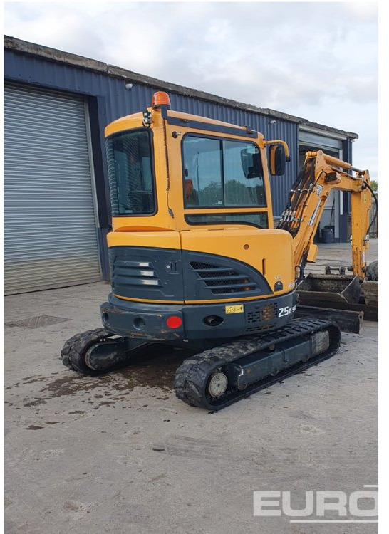 2020 Hyundai ROBEX25Z-9AK - Mini pelle: photos 3 2020 Hyundai ROBEX25Z-9AK - Mini pelle: photos 3