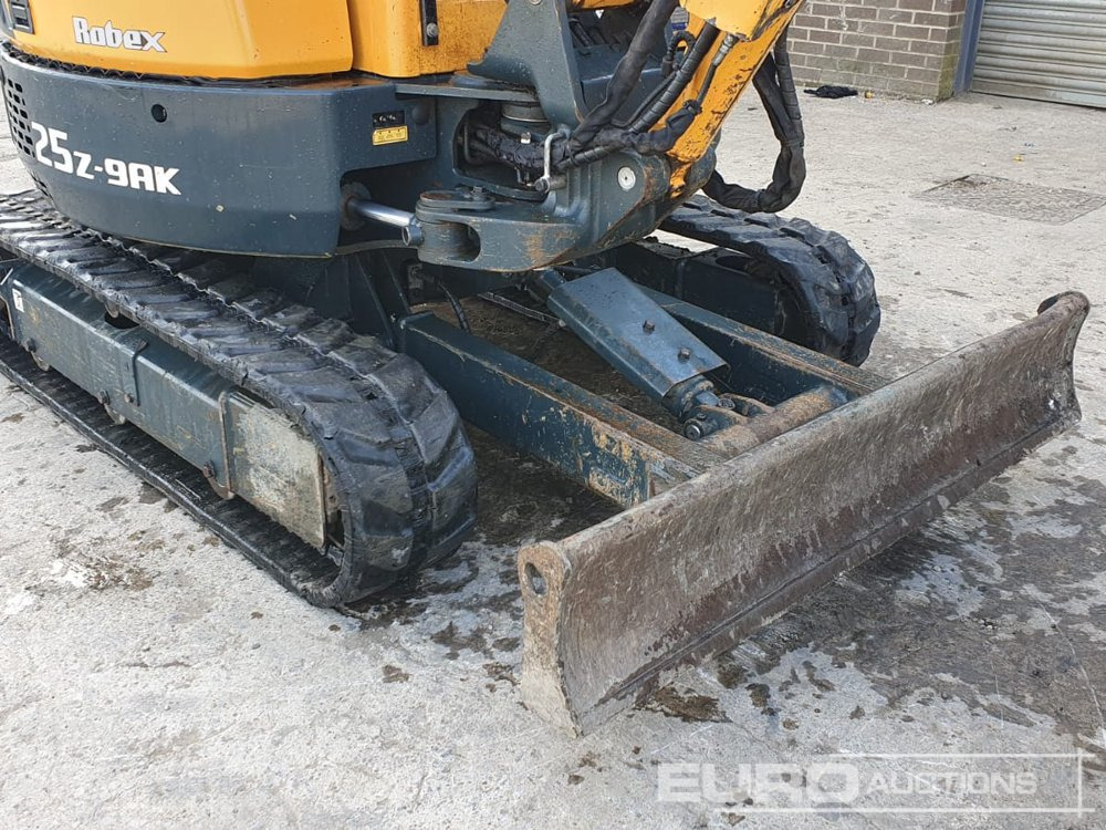 2020 Hyundai ROBEX25Z-9AK - Mini pelle: photos 5 2020 Hyundai ROBEX25Z-9AK - Mini pelle: photos 5