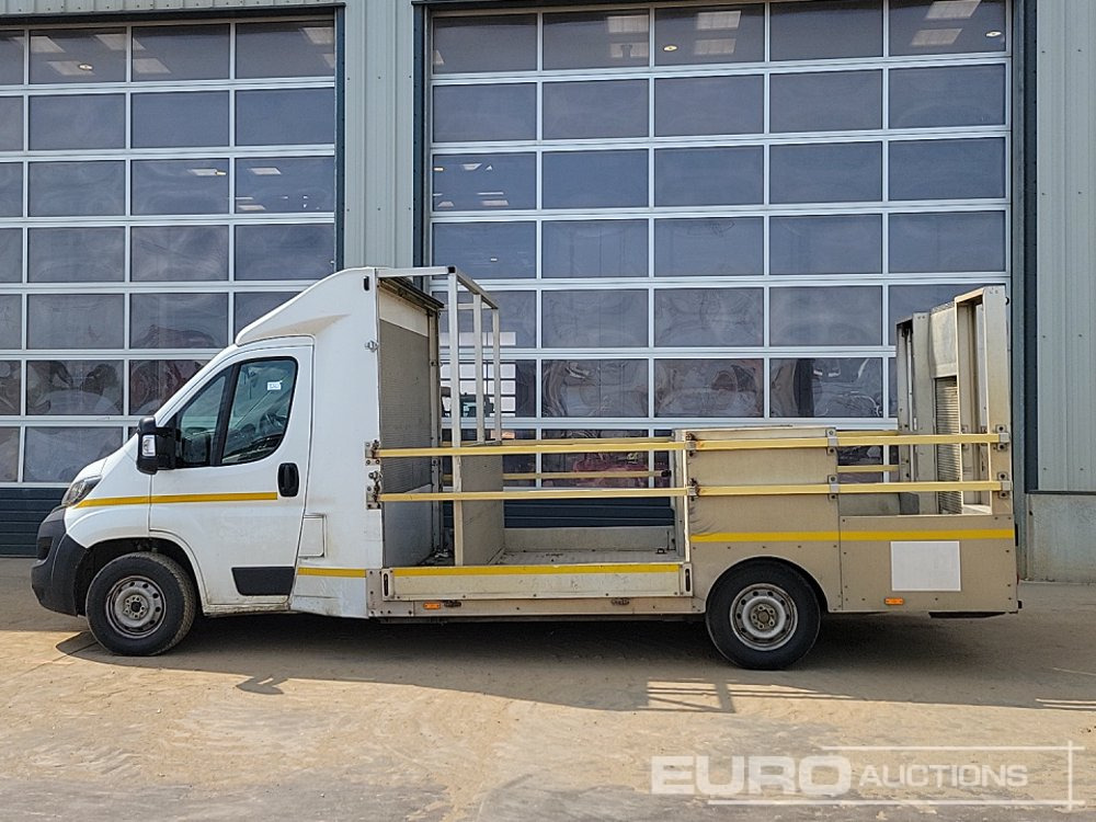 2020 Peugeot Boxer 335 - Fourgon plateau: photos 2 2020 Peugeot Boxer 335 - Fourgon plateau: photos 2