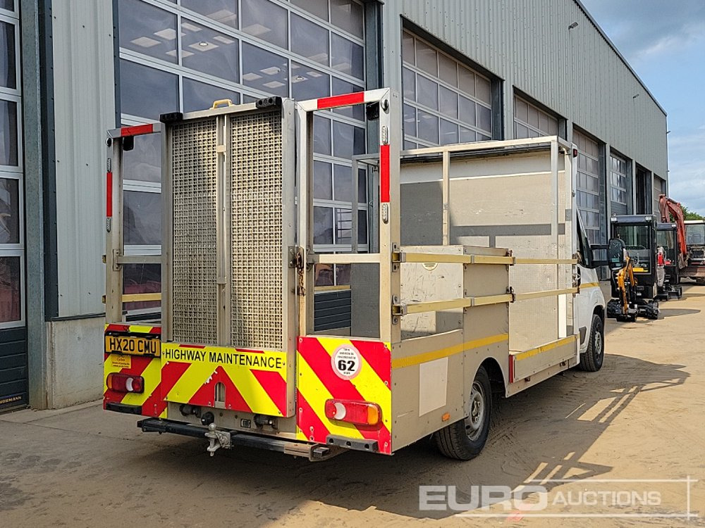 2020 Peugeot Boxer 335 - Fourgon plateau: photos 5 2020 Peugeot Boxer 335 - Fourgon plateau: photos 5