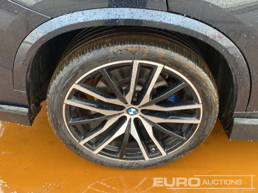 SUV 2021 BMW X5: photos 11 SUV 2021 BMW X5: photos 11