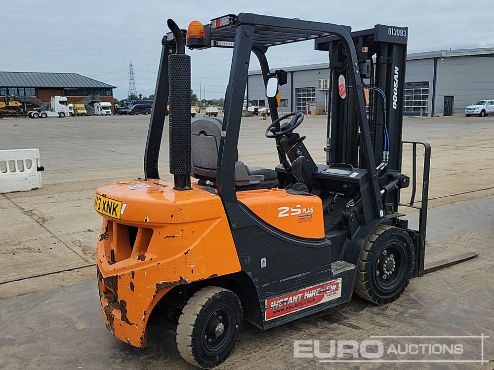 2021 Doosan D25GP - Chariot élévateur: photos 5 2021 Doosan D25GP - Chariot élévateur: photos 5