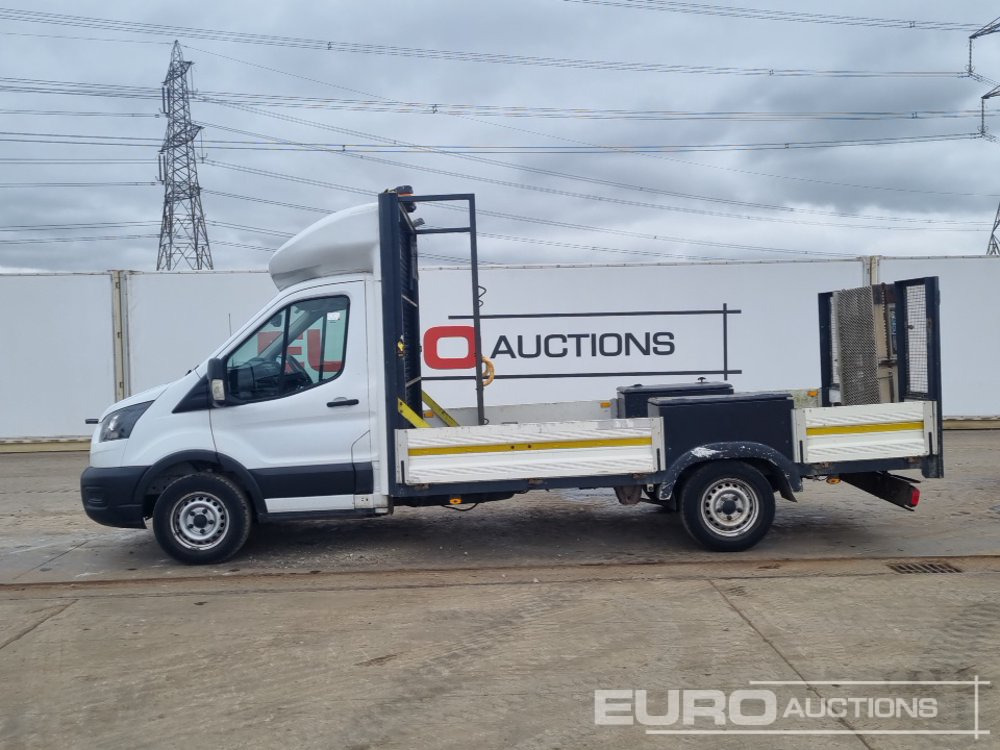 2021 Ford Transit 350 - Fourgon plateau: photos 2 2021 Ford Transit 350 - Fourgon plateau: photos 2