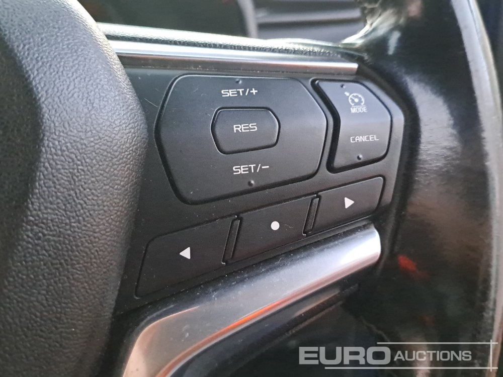 Pick-up 2021 Isuzu D-Max: photos 29