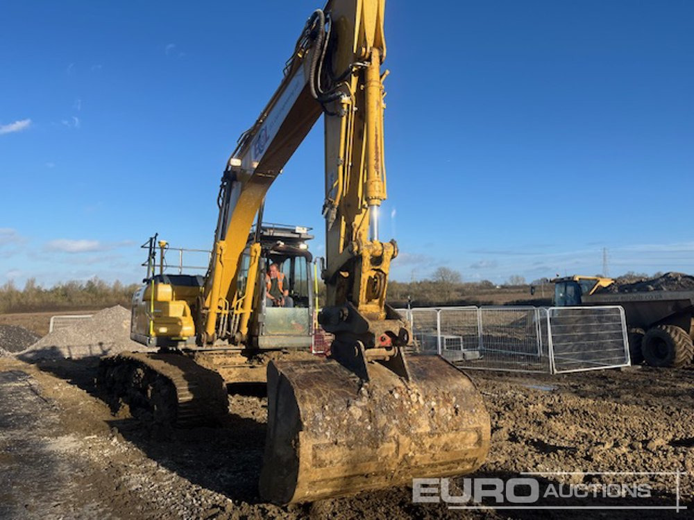 2021 Kobelco SK210LC-10E - Pelle sur chenille: photos 1 2021 Kobelco SK210LC-10E - Pelle sur chenille: photos 1