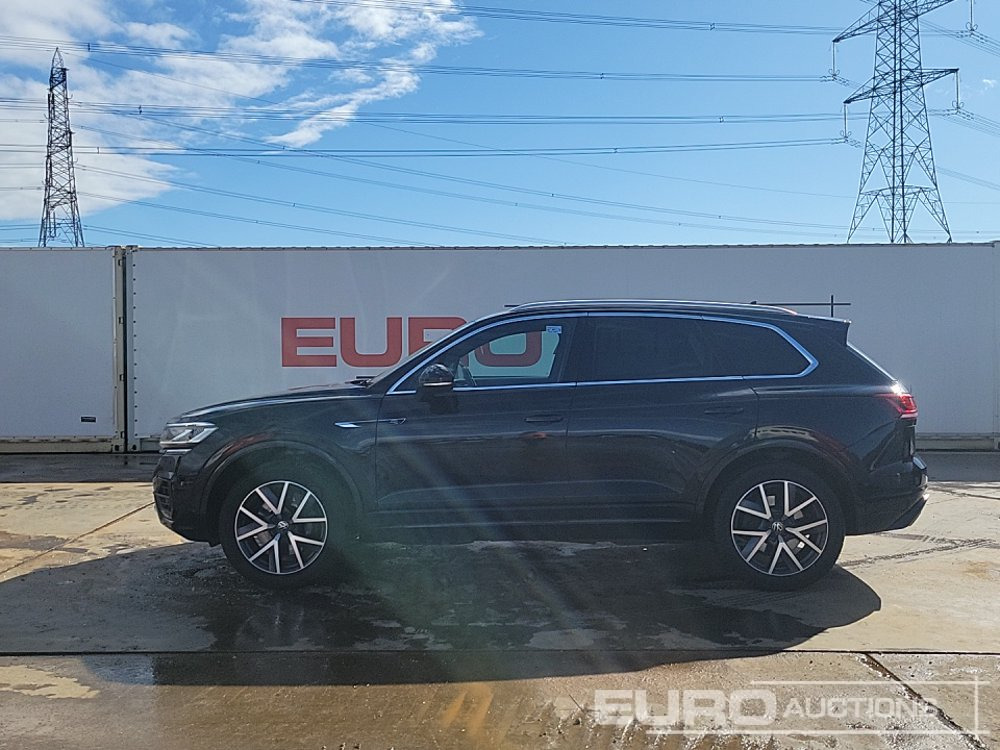 2021 Volkswagen Touareg - SUV: photos 2 2021 Volkswagen Touareg - SUV: photos 2