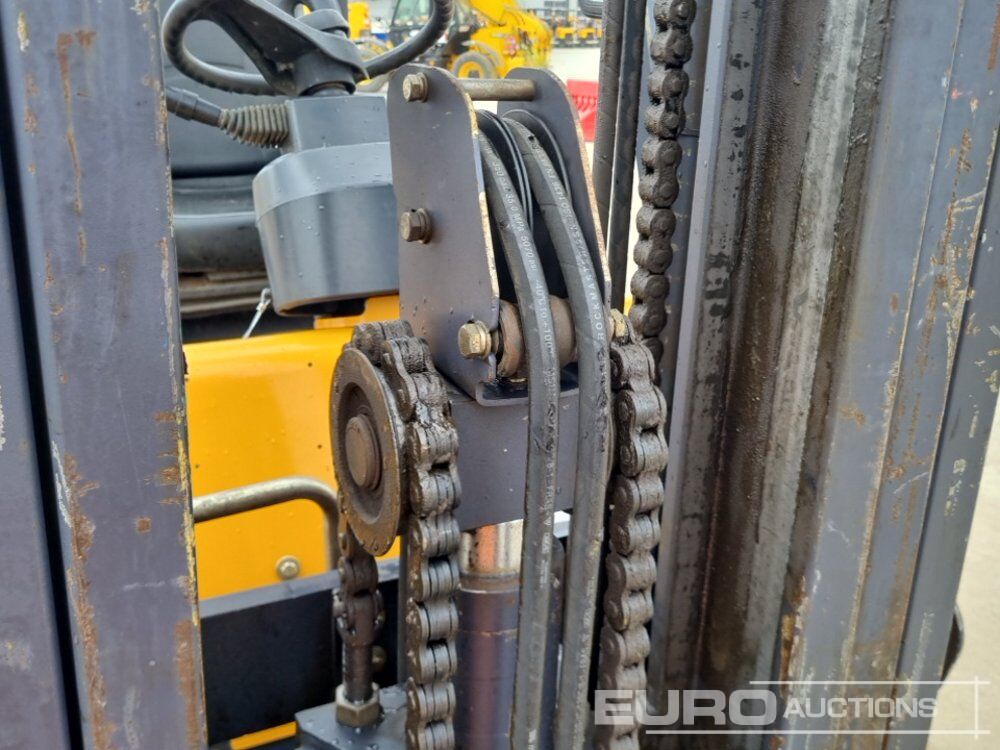 Chariot élévateur 2022 Apache HH30Z: photos 16 Chariot élévateur 2022 Apache HH30Z: photos 16