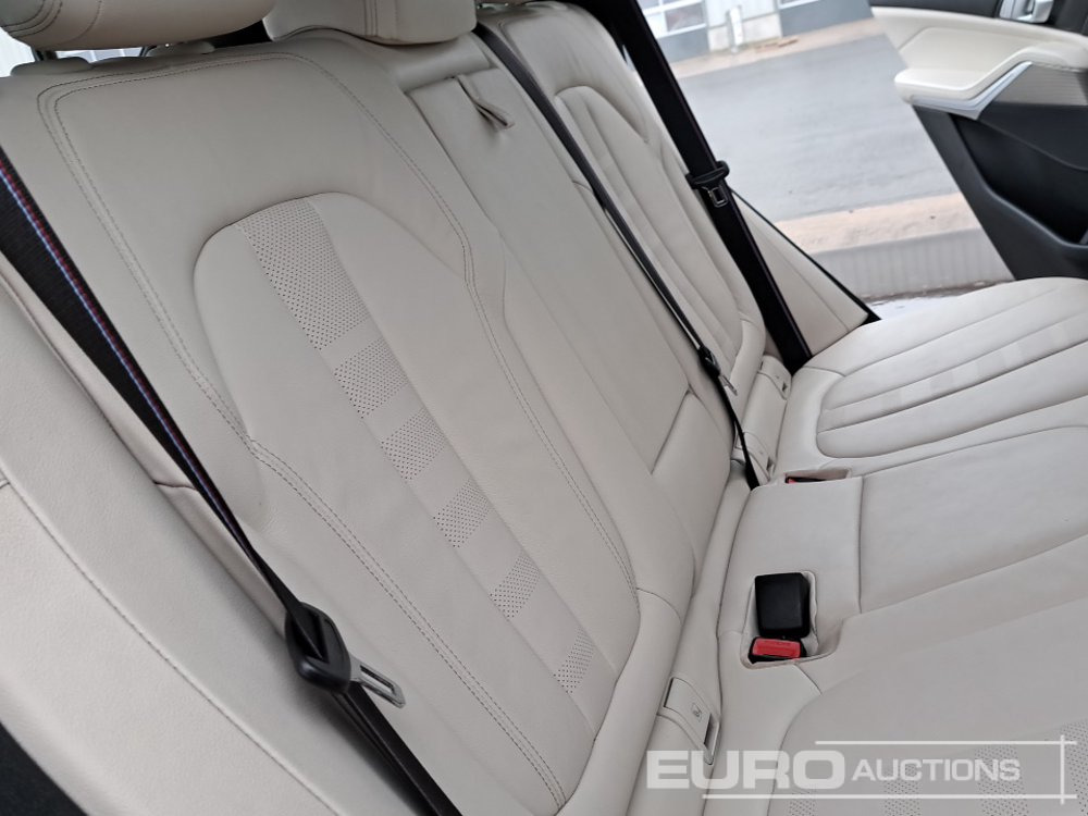 SUV 2022 BMW X5 45E M-Sport: photos 24