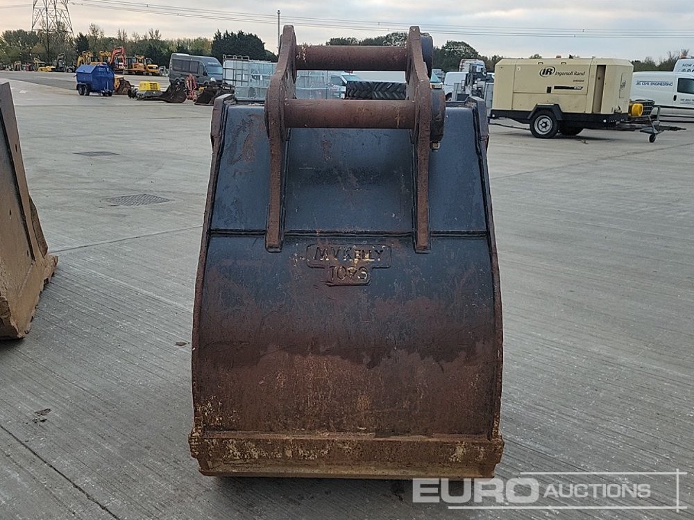 2022 Hill 40" Digging Bucket 90mm Pin to suit 30 Ton Excavator - Godet: photos 4 2022 Hill 40" Digging Bucket 90mm Pin to suit 30 Ton Excavator - Godet: photos 4