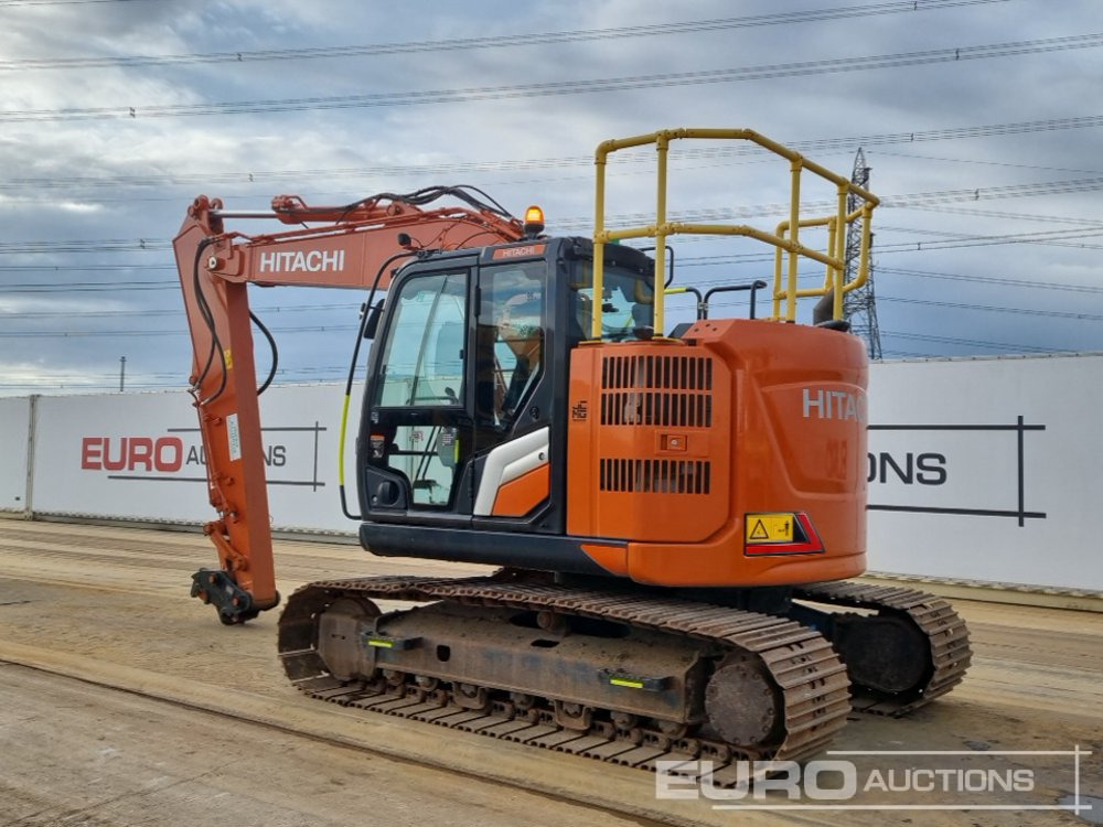 2022 Hitachi ZX135US-7 - Pelle sur chenille: photos 3 2022 Hitachi ZX135US-7 - Pelle sur chenille: photos 3