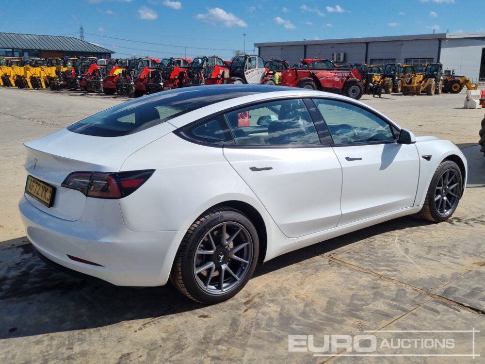 2022 Tesla Model 3 - Voiture: photos 5 2022 Tesla Model 3 - Voiture: photos 5