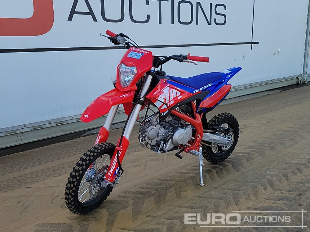2025 Apollo Thunder 125cc Motorcross Bike, 14" Front, 12" Rear Tyres, Electric Start, Air Cooled, Hydraulic Suspension, Disc Brakes, Lighting Kit (UNASSEMBLED) - Motocyclette: photos 1 2025 Apollo Thunder 125cc Motorcross Bike, 14" Front, 12" Rear Tyres, Electric Start, Air Cooled, Hydraulic Suspension, Disc Brakes, Lighting Kit (UNASSEMBLED) - Motocyclette: photos 1