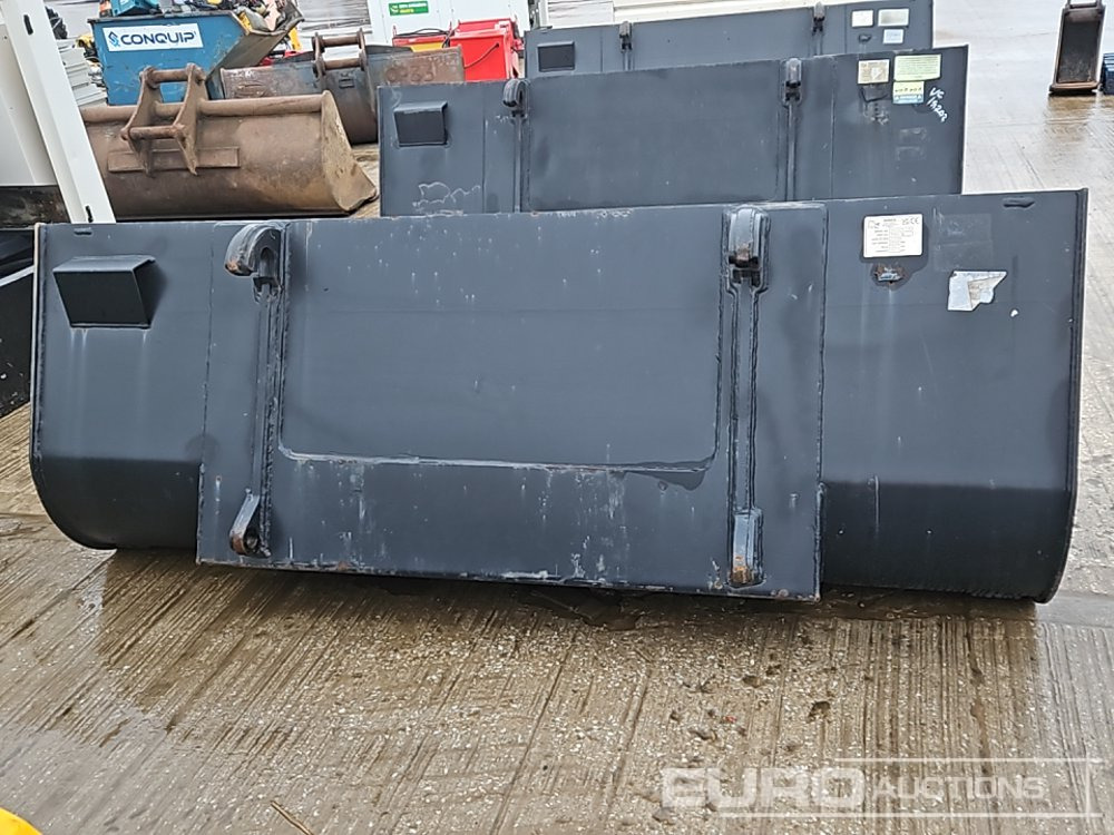 2025 Rhinox 90" Loading Bucket to suit Telehandler - Godet: photos 4 2025 Rhinox 90" Loading Bucket to suit Telehandler - Godet: photos 4