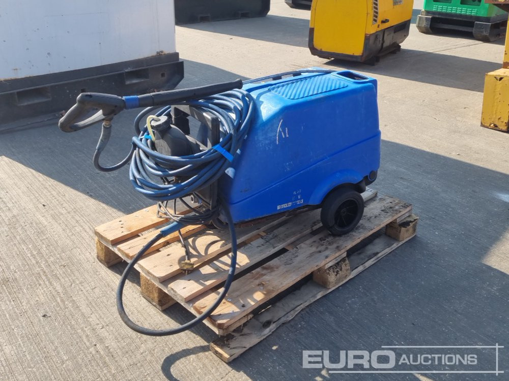 250 Volt Pressure Washer - Nettoyeur haute pression: photos 5 250 Volt Pressure Washer - Nettoyeur haute pression: photos 5