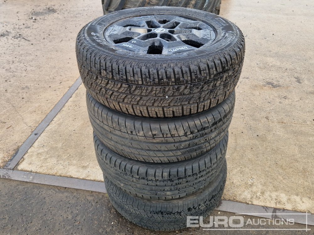 255/60R18 Alloy Wheels to suit Nissan Navara (4 of) - Pneu: photos 4 255/60R18 Alloy Wheels to suit Nissan Navara (4 of) - Pneu: photos 4