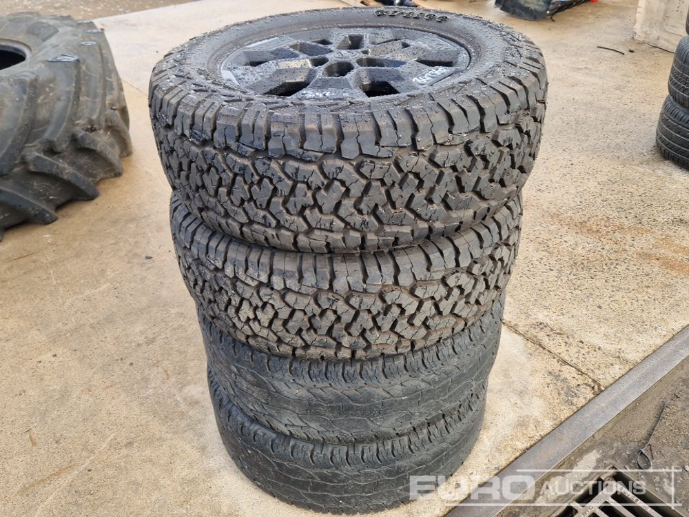 265/65R18 Alloy Wheels to suit Nissan Navara (4 of) - Pneu: photos 2 265/65R18 Alloy Wheels to suit Nissan Navara (4 of) - Pneu: photos 2
