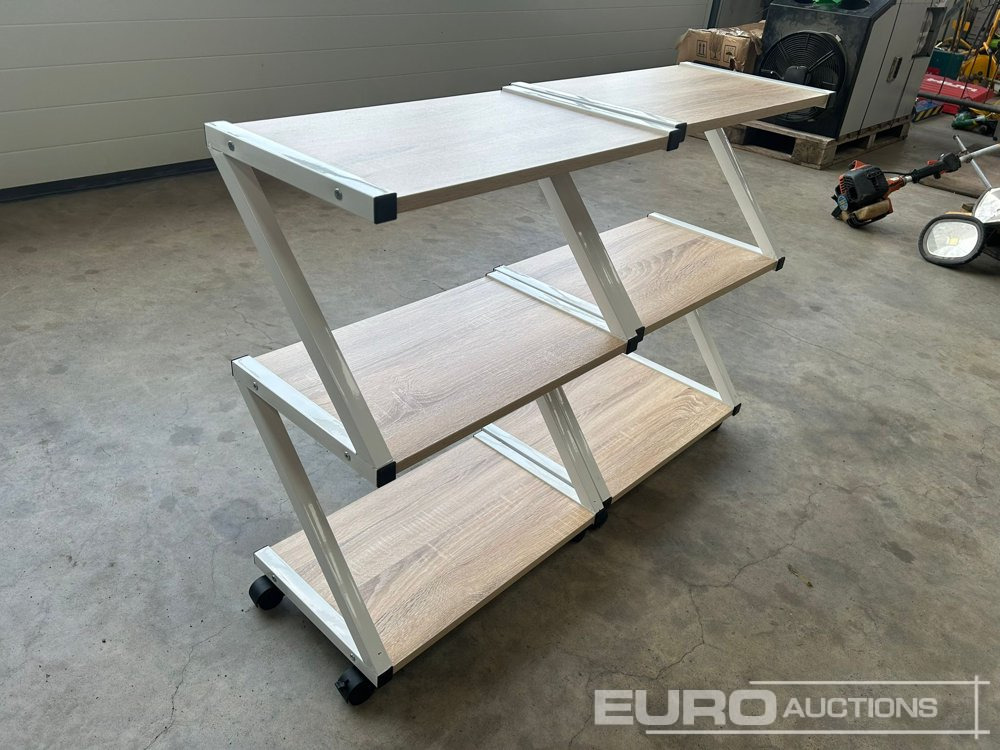 3 Tier Shelving Unit (2 of) - Matériel de chantier: photos 4 3 Tier Shelving Unit (2 of) - Matériel de chantier: photos 4