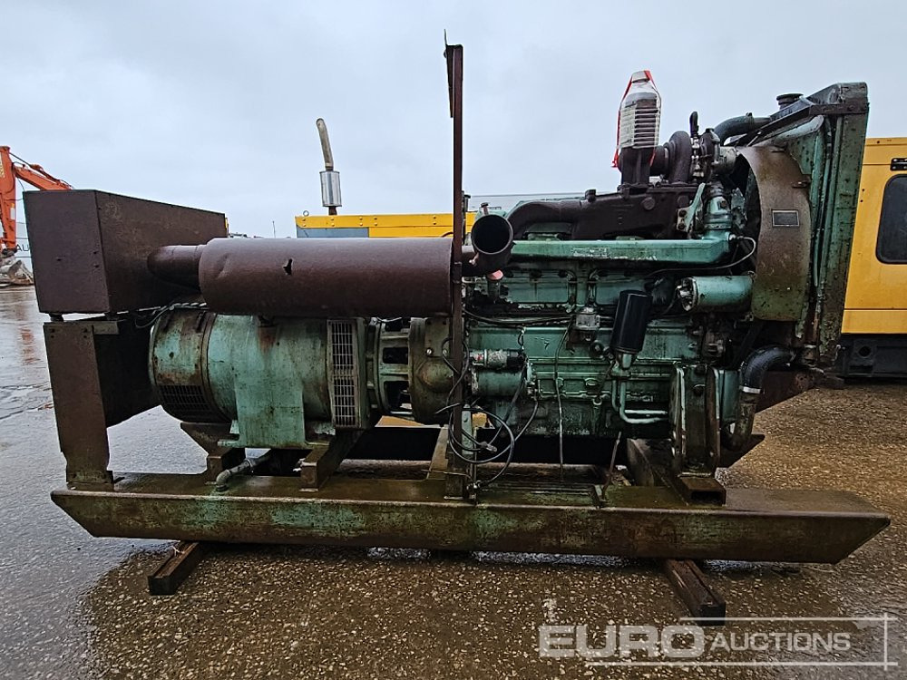 300kVA Generator, 6 Cylinder Engine - Groupe électrogène: photos 2 300kVA Generator, 6 Cylinder Engine - Groupe électrogène: photos 2