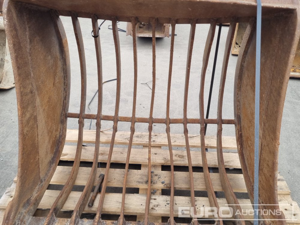 Godet 36" Skeleton Bucket: photos 10 Godet 36" Skeleton Bucket: photos 10