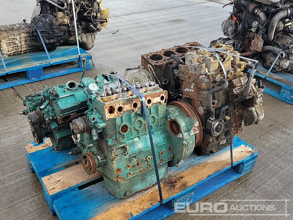 4 Cylinder Engine (3 of), 3 Cylinder Engine - Moteur: photos 5 4 Cylinder Engine (3 of), 3 Cylinder Engine - Moteur: photos 5