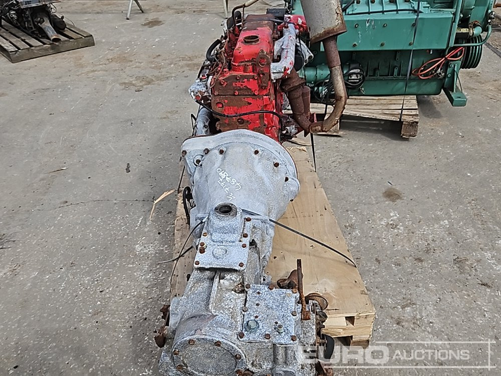 4 Cylinder Engine, Gearbox - Moteur: photos 4 4 Cylinder Engine, Gearbox - Moteur: photos 4