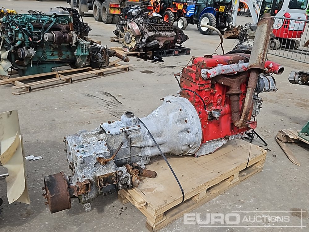 4 Cylinder Engine, Gearbox - Moteur: photos 5 4 Cylinder Engine, Gearbox - Moteur: photos 5