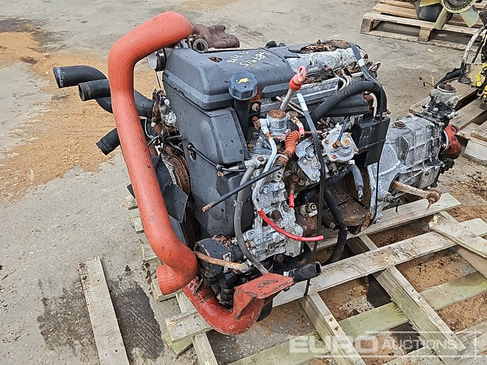 4 Cylinder Engine, Gearbox - Moteur: photos 5 4 Cylinder Engine, Gearbox - Moteur: photos 5