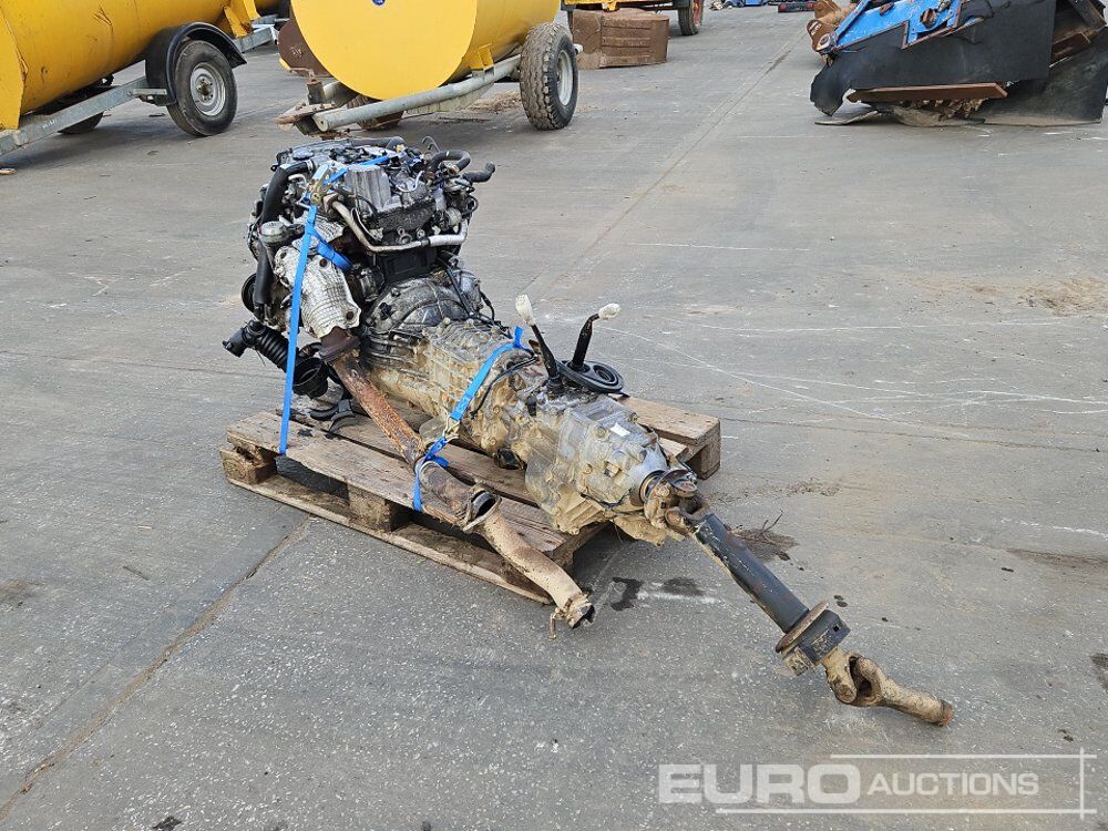 4 Cylinder Engine, Gearbox - Moteur: photos 3 4 Cylinder Engine, Gearbox - Moteur: photos 3