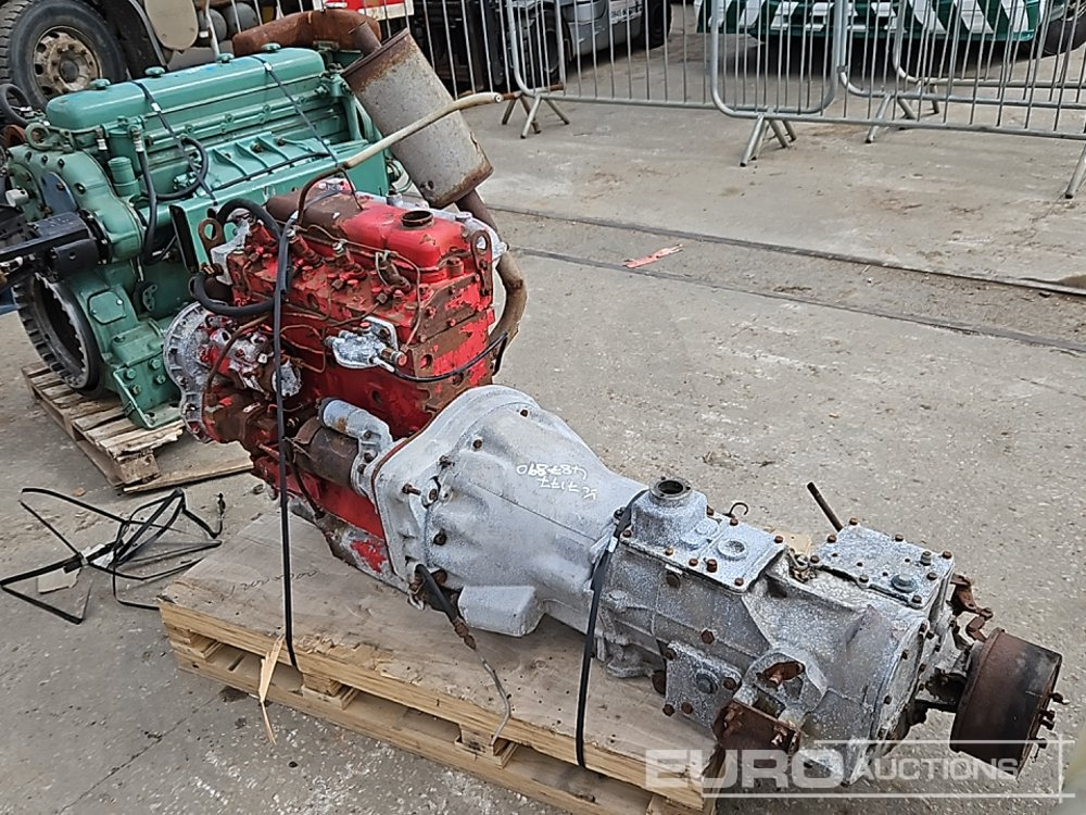 4 Cylinder Engine, Gearbox - Moteur: photos 3 4 Cylinder Engine, Gearbox - Moteur: photos 3