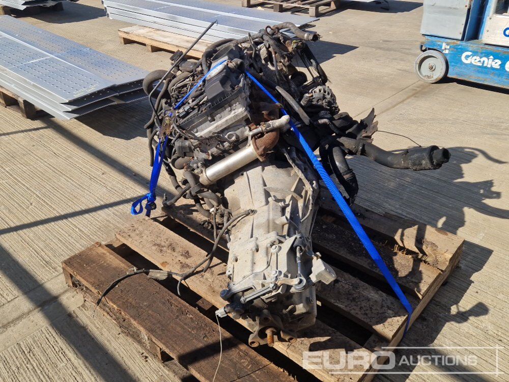 4 Cylinder Engine, Gearbox - Moteur: photos 4 4 Cylinder Engine, Gearbox - Moteur: photos 4