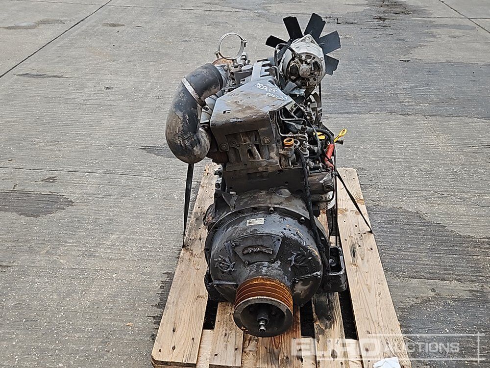 4 Cylinder Engine - Moteur: photos 4 4 Cylinder Engine - Moteur: photos 4