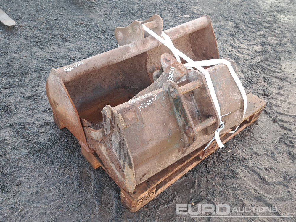 48" Ditching Bucket, 24" & 12" Digging Bucket to suit Mini Excavator (3 of) - Godet: photos 3 48" Ditching Bucket, 24" & 12" Digging Bucket to suit Mini Excavator (3 of) - Godet: photos 3