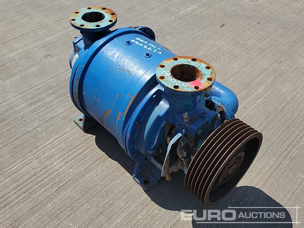 5" Water Pump - Pompe à eau: photos 1 5" Water Pump - Pompe à eau: photos 1
