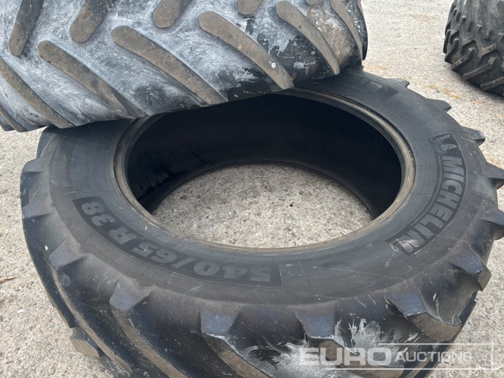 540/65R38 Michelin Tyres (2 of) & 480/65R28 Tyres (2 of) - Pneu: photos 5 540/65R38 Michelin Tyres (2 of) & 480/65R28 Tyres (2 of) - Pneu: photos 5