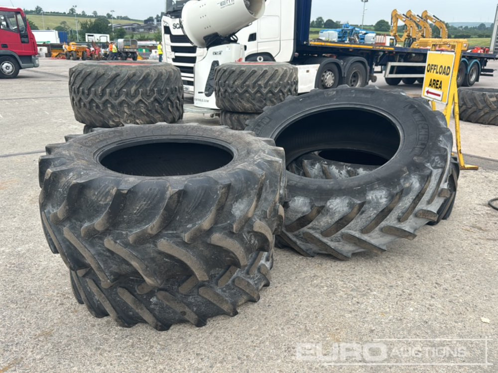 540/65R38 Michelin Tyres (2 of) & 480/65R28 Tyres (2 of) - Pneu: photos 3 540/65R38 Michelin Tyres (2 of) & 480/65R28 Tyres (2 of) - Pneu: photos 3