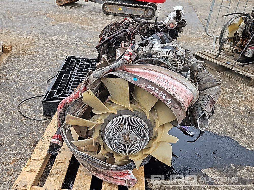 6 Cylinder Engine, Gearbox, Pump - Moteur: photos 4 6 Cylinder Engine, Gearbox, Pump - Moteur: photos 4
