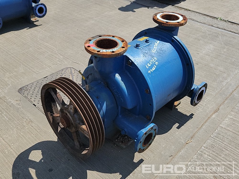 6" Water Pump - Pompe à eau: photos 3 6" Water Pump - Pompe à eau: photos 3