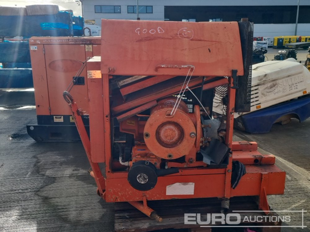 6" Water Pump (Spares) - Pompe à eau: photos 2 6" Water Pump (Spares) - Pompe à eau: photos 2