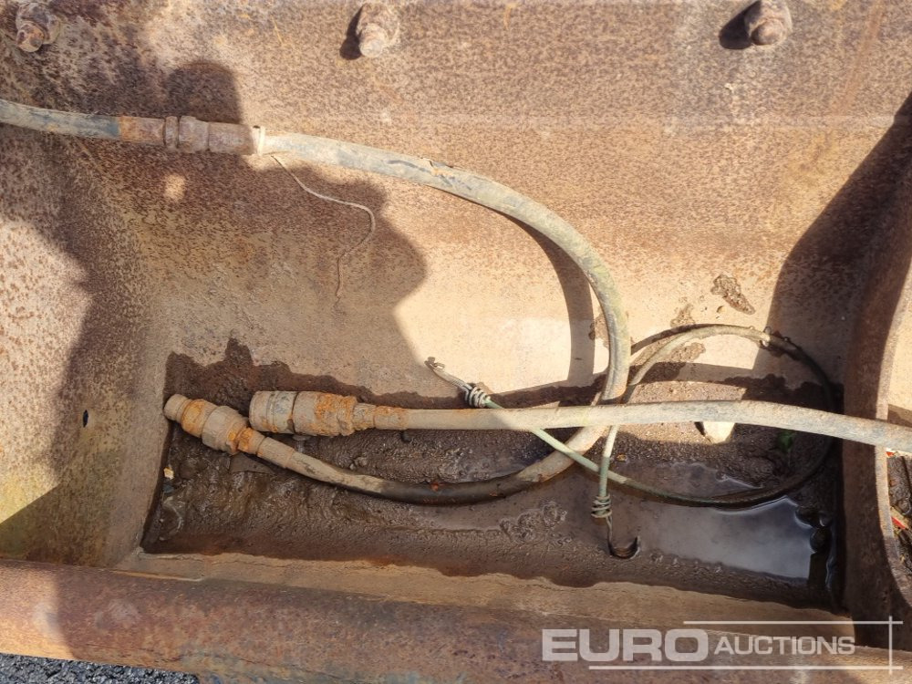 Godet 60" Hydraulic Tilting Bucket 65mm Pin to suit 13 Ton Excavator: photos 11