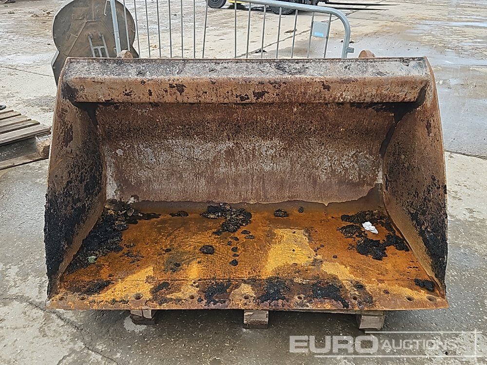 Godet 60" Loading Bucket to suit Telehandler: photos 8
