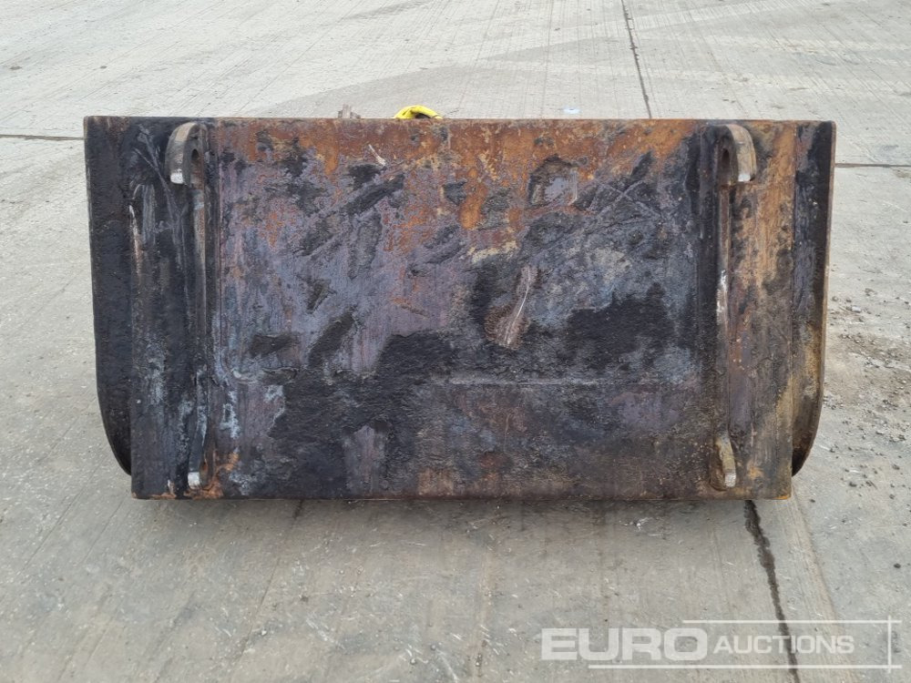 60" Loading Bucket to suit Telehandler - Godet: photos 4 60" Loading Bucket to suit Telehandler - Godet: photos 4