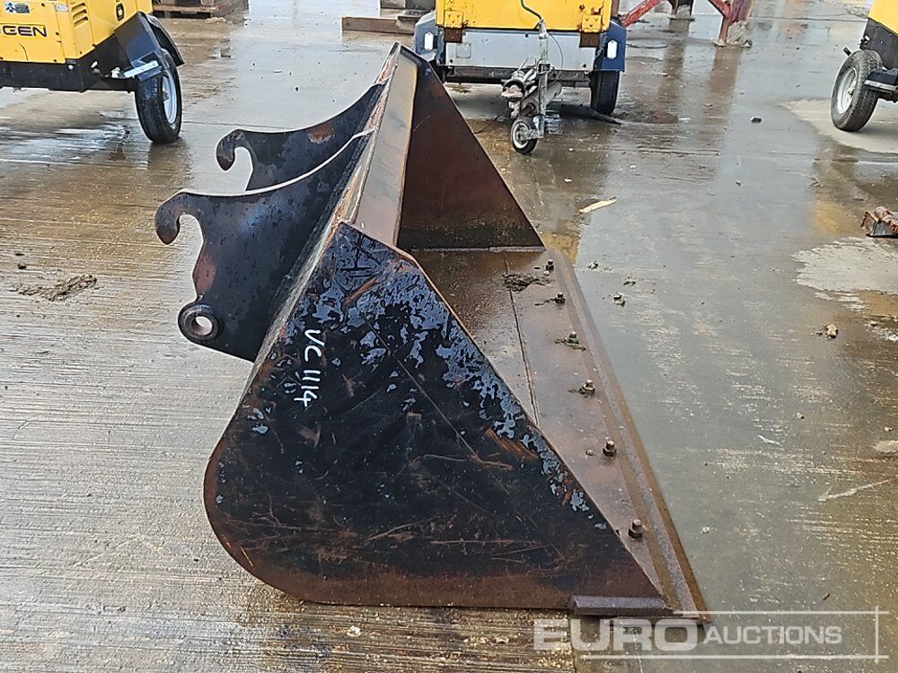 Godet 62" Loading Bucket to suit Telehandler: photos 6 Godet 62" Loading Bucket to suit Telehandler: photos 6